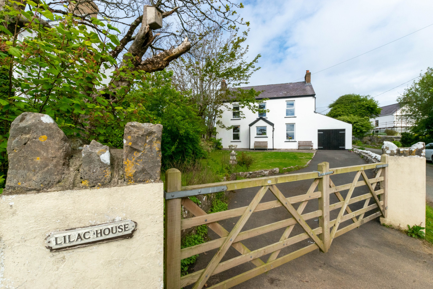 Lilac House (HH101) Home From Home